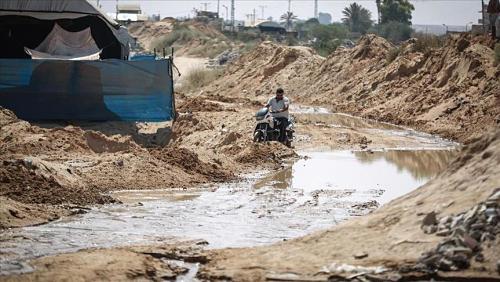 Des factions palestiniennes condamnent l'inondation des frontières de Gaza par l’Égypte
